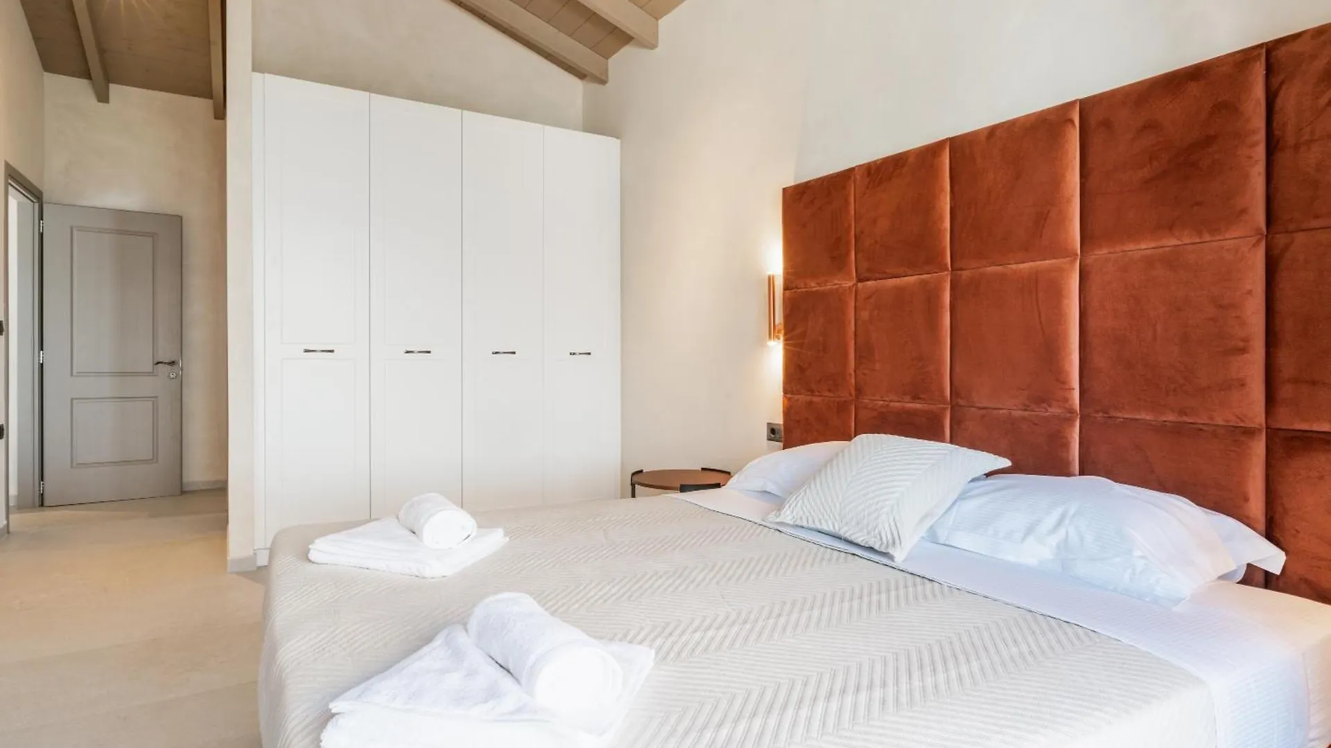 Fiscardo Sunny Villas 피스카던